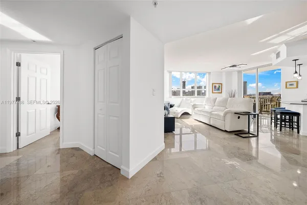 $680,000 | 2000 North Bayshore Drive, Unit 1502, Miami, FL 33137