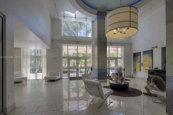 $680,000 | 2000 North Bayshore Drive, Unit 1502, Miami, FL 33137