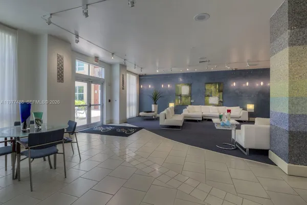$680,000 | 2000 North Bayshore Drive, Unit 1502, Miami, FL 33137
