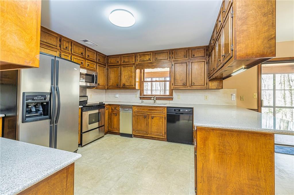 166 Muse Road Fayetteville, GA 30214 - Photo 14 of 80