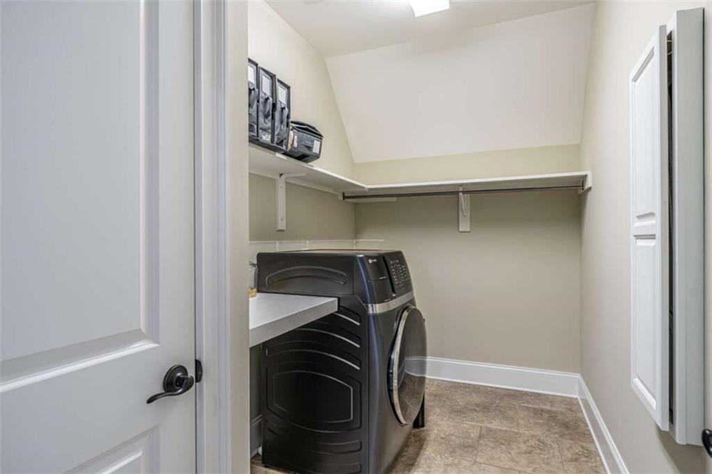 138 Nelson Boulevard Northwest Rome, GA 30165 - Photo 30 of 39 a utility room with dryer and washer