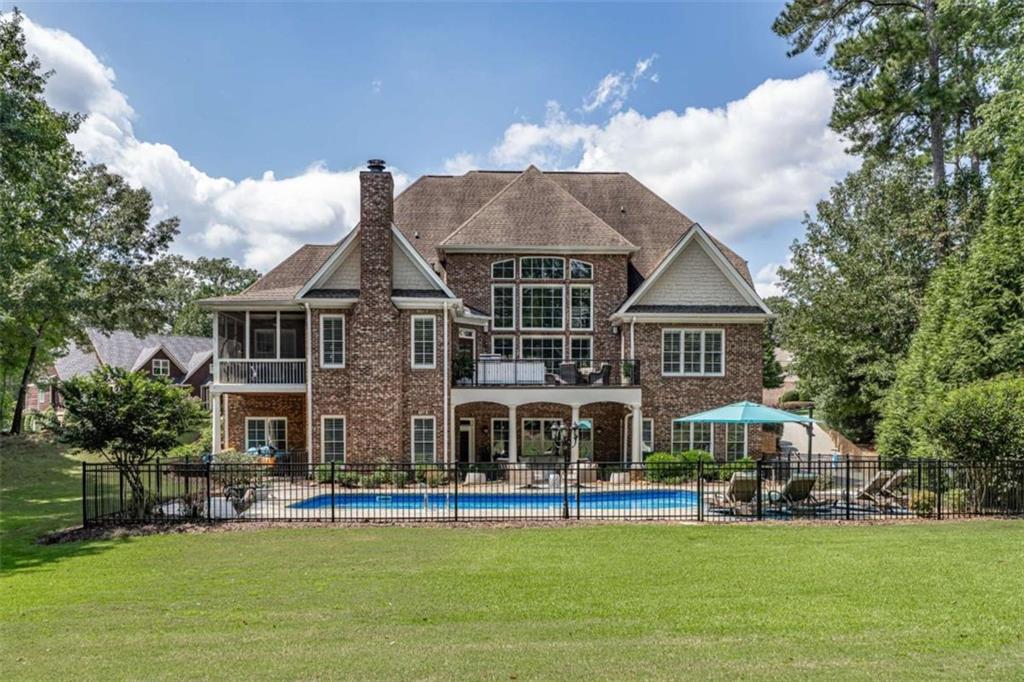 138 Nelson Boulevard Northwest Rome, GA 30165 - Photo 39 of 39 a front view of house with yard and green space