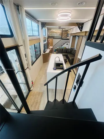 $729,000 | 325 Calusa Street, Key Largo, FL 33037