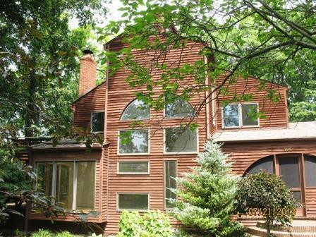 109 Island Lake Road Chelsea, MI 48118 - Photo 2 of 18 Front Closeup