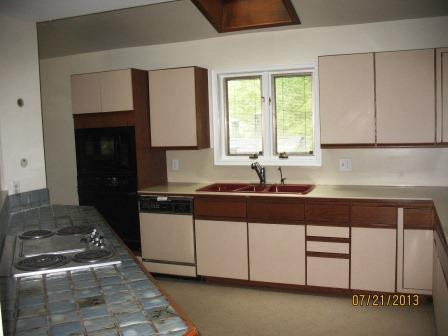 109 Island Lake Road Chelsea, MI 48118 - Photo 4 of 18 Kitchen W/Skylight
