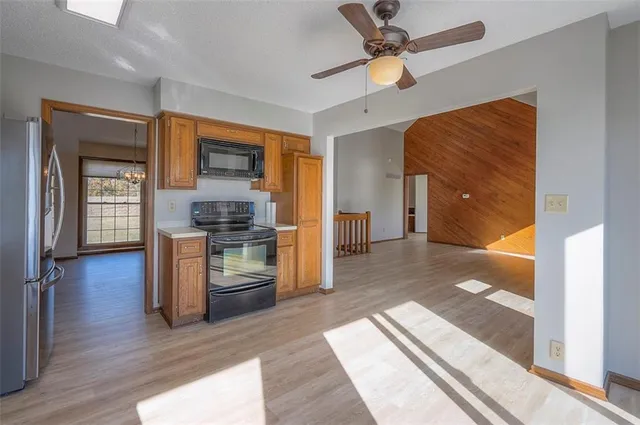 $550,000 | 4910 Northeast Pebble Beach Street, Lee's Summit, MO 64064