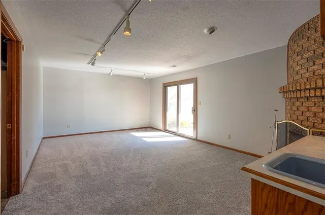 $550,000 | 4910 Northeast Pebble Beach Street, Lee's Summit, MO 64064