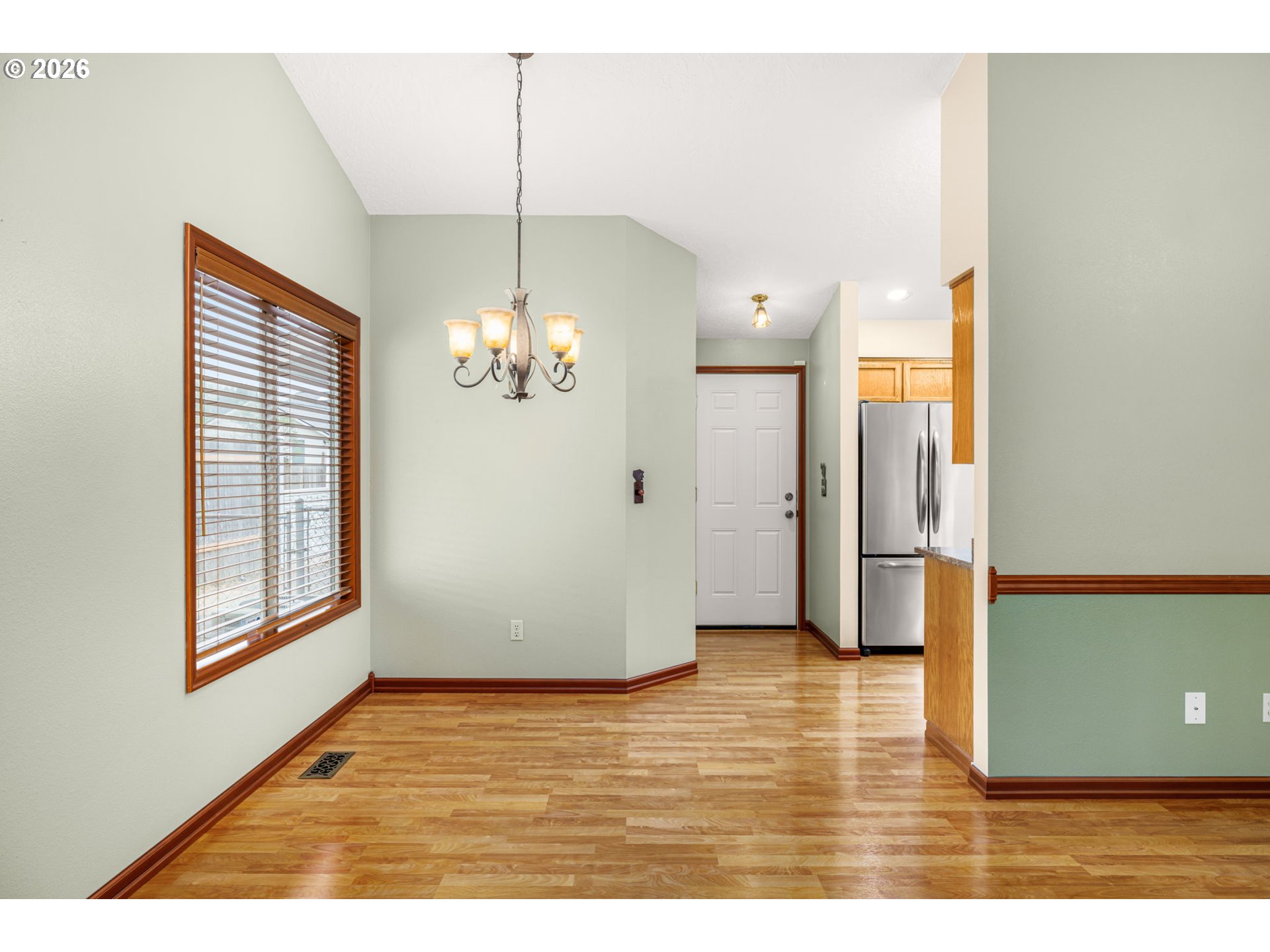 701 Southwest Linneman Court Gresham, OR 97030 - Photo 10 of 28