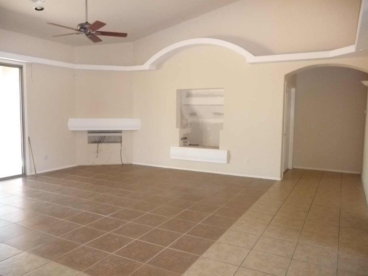4816 East Sleepy Ranch Road Cave Creek, AZ 85331 - Photo 2 of 8 Great Room