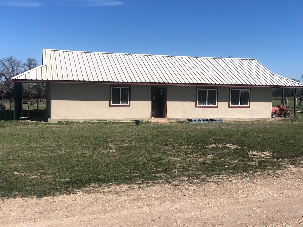 771 County Road 261 Comanche, TX 76442 - Photo 4 of 7 a front view of a house with a yard