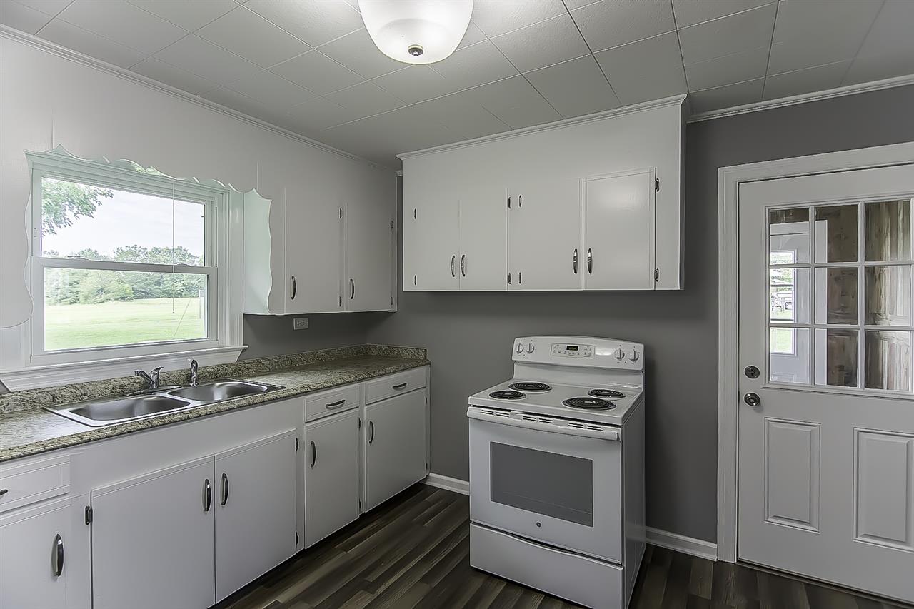 220 Police Club Road Spartanburg, SC 29303 - Photo 6 of 25 Gallery Image 6