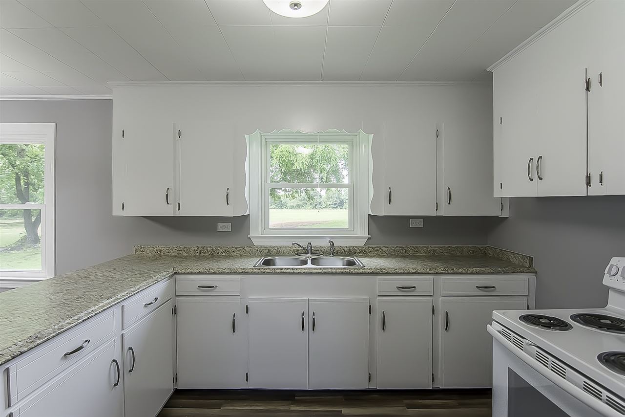 220 Police Club Road Spartanburg, SC 29303 - Photo 7 of 25 Gallery Image 7
