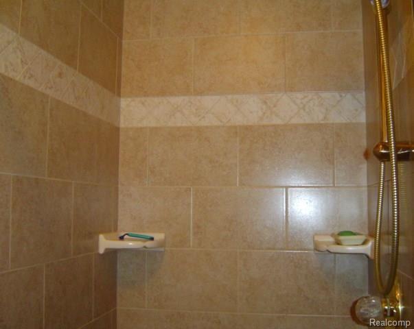1416 Sandy Ridge Drive Rochester Hills, MI 48306 - Photo 25 of 64