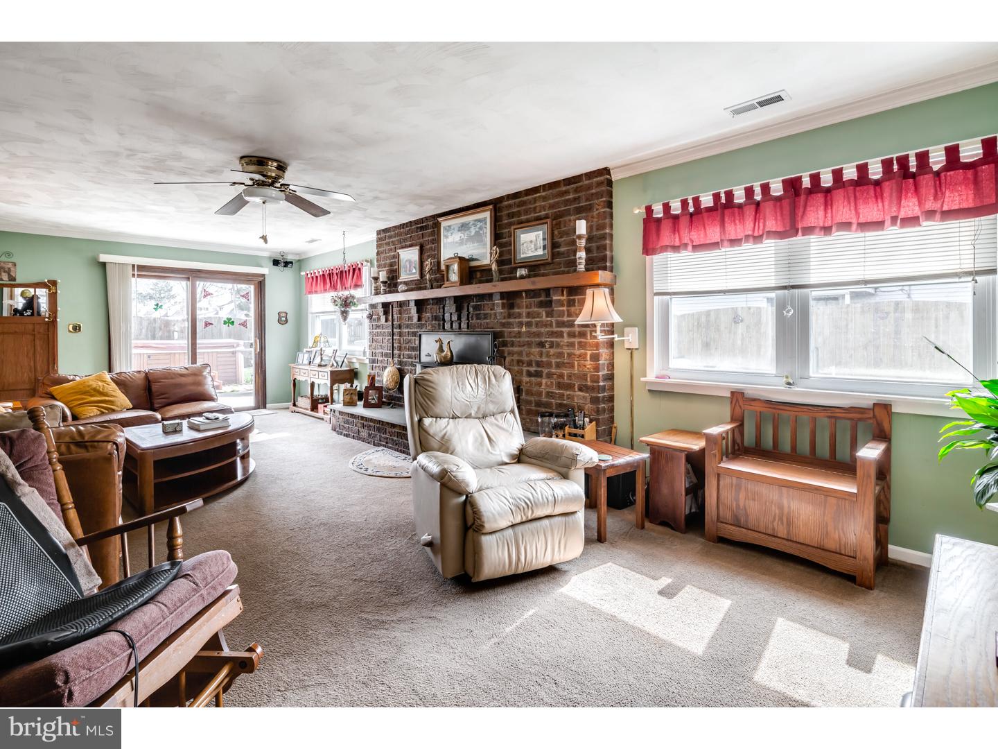 2 Handy Road Levittown, PA 19056 - Photo 13 of 24 Family Room