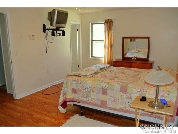 1674 Halltown Road Spruce Pine, NC 28777 - Photo 10 of 15 Gallery Image 10