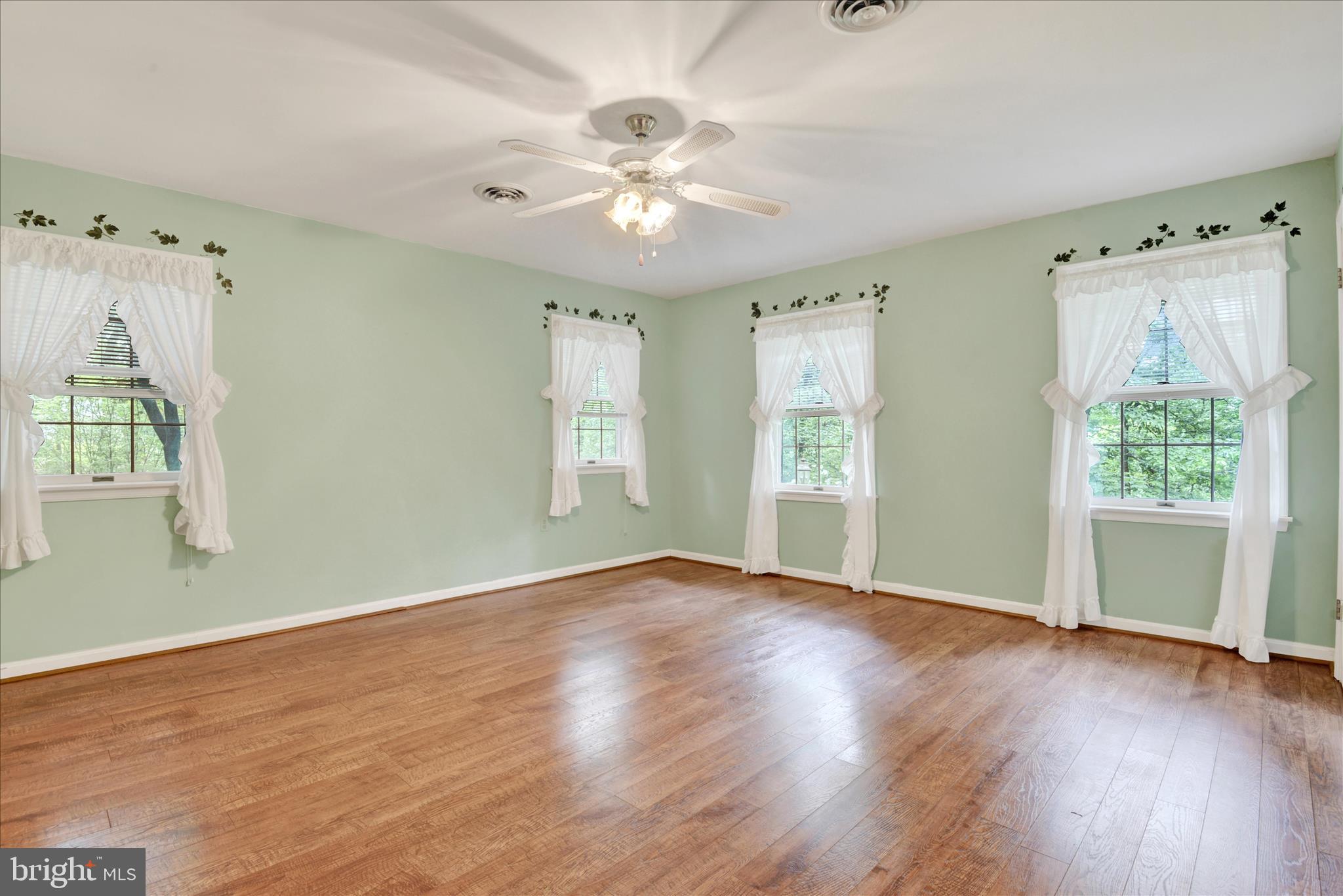 2055 Manchester Road Westminster, MD 21157 - Photo 34 of 48