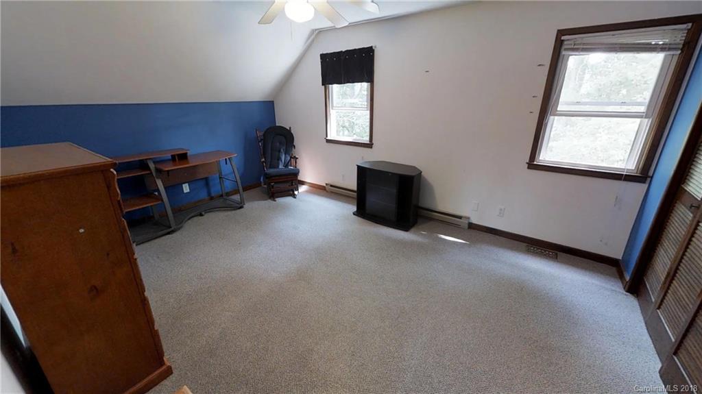 23 McCurry Road Weaverville, NC 28787 - Photo 7 of 25 Gallery Image 7