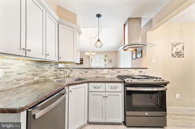 $440,000 | 541 Elberne Avenue, West Deptford, NJ 08093