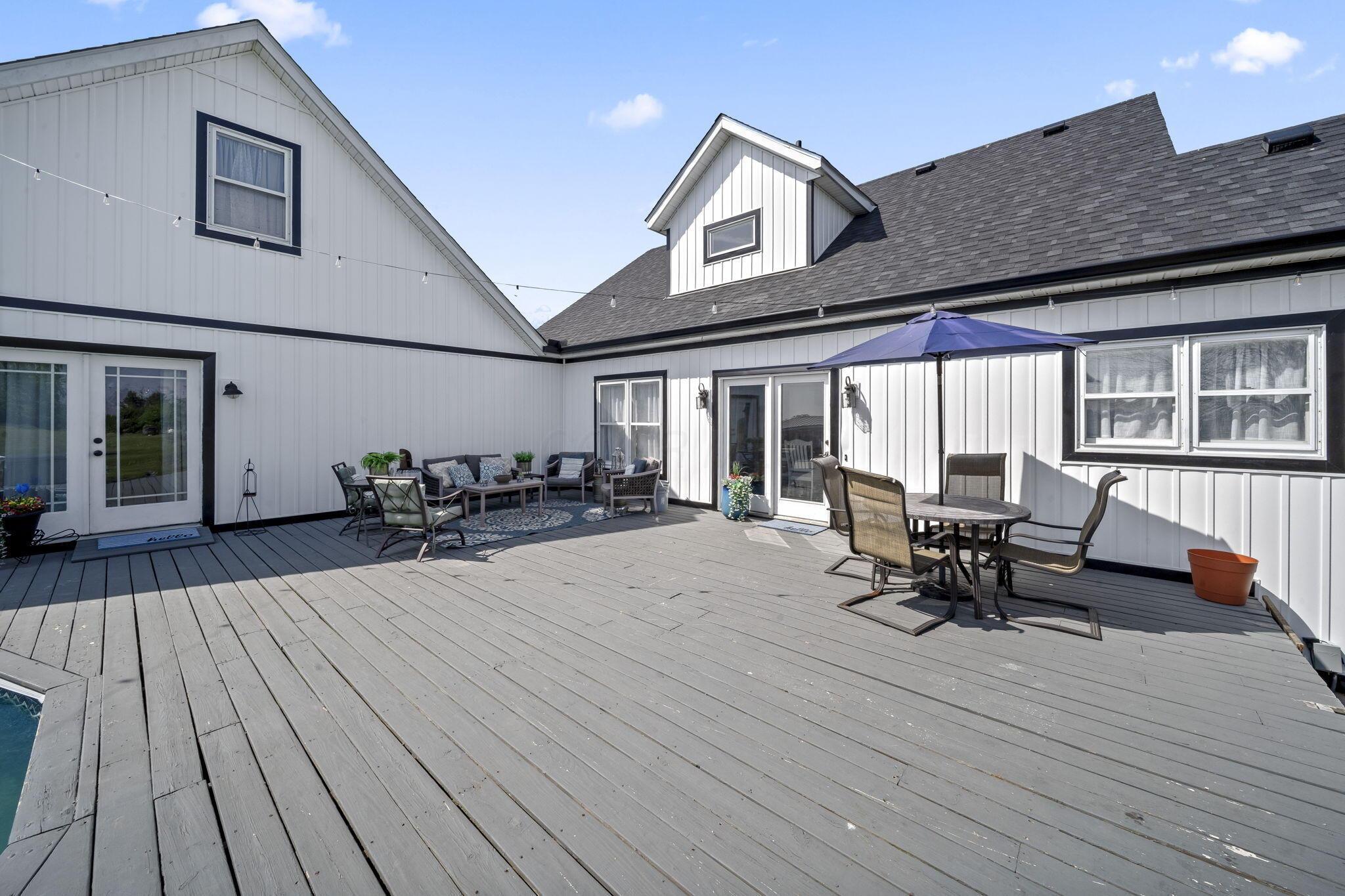 29814 Wolfe Road Circleville, OH 43113 - Photo 68 of 95 BACK DECK