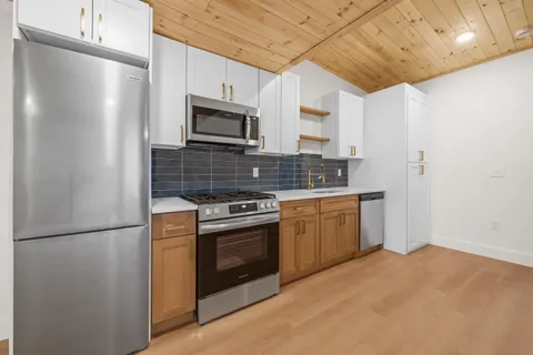 $2,829 | 14 Westervelt Place, Unit 3, Jersey City, NJ 07304