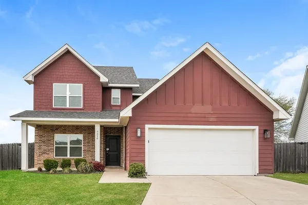 $2,660 | 7316 Parkside Place Drive, North Richland Hills, TX 76180