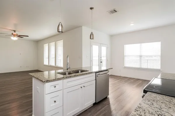 $2,660 | 7316 Parkside Place Drive, North Richland Hills, TX 76180