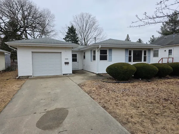 $139,900 | 1804 Ave K, Sterling, IL 61081