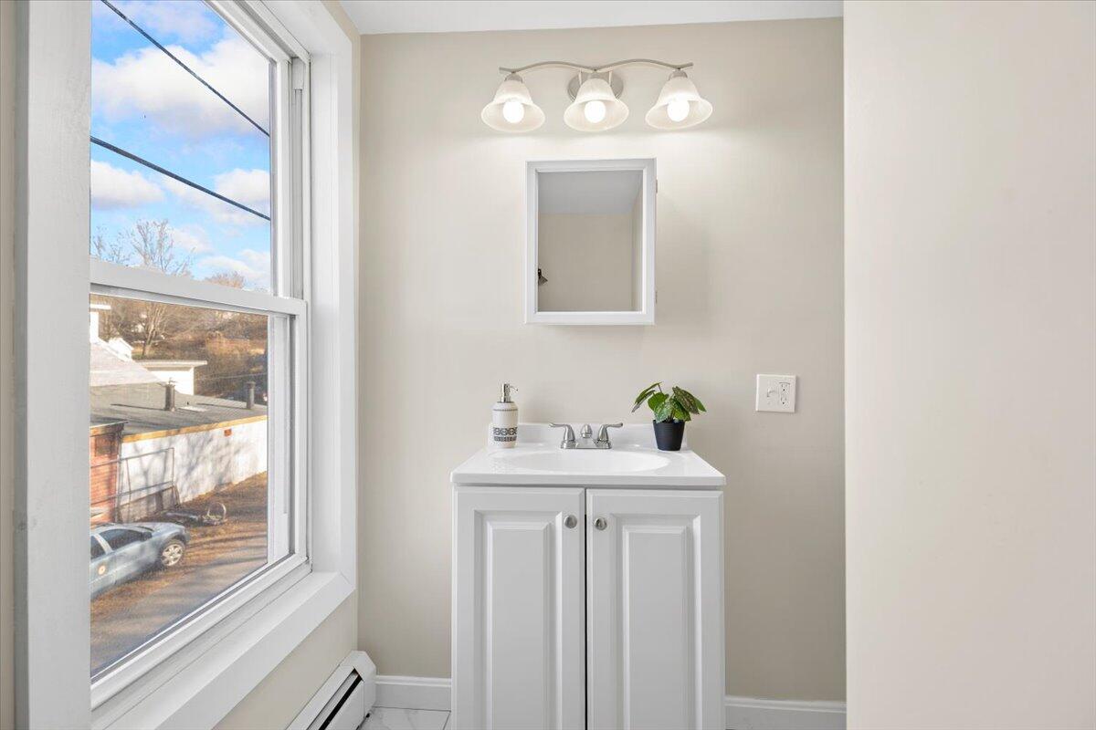 44 Main Street Sabattus, ME 04280 - Photo 17 of 32 31-44 Main St, Sabattus, ME, 04280-20