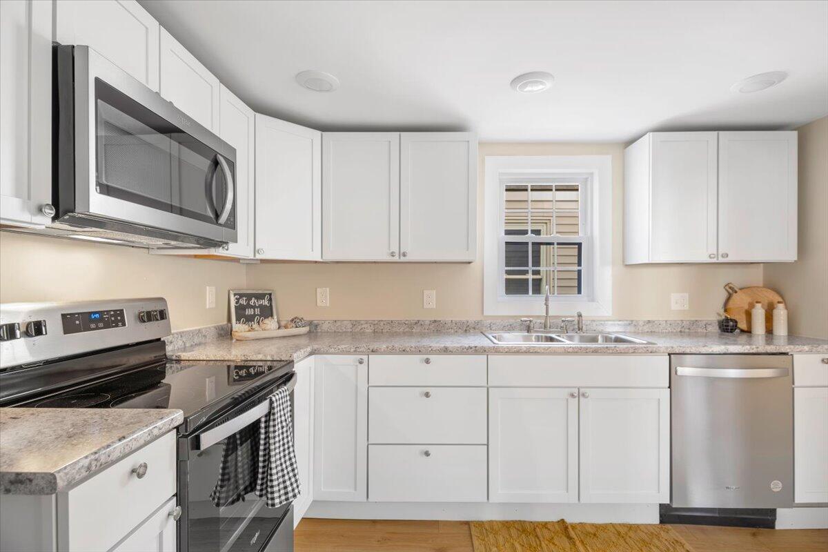 44 Main Street Sabattus, ME 04280 - Photo 7 of 32 17-44 Main St, Sabattus, ME, 04280-06