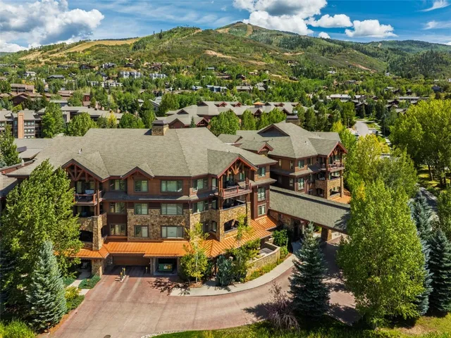 $2,075,000 | 1750 Medicine Springs Road, Unit 6107, Steamboat Springs, CO 80487