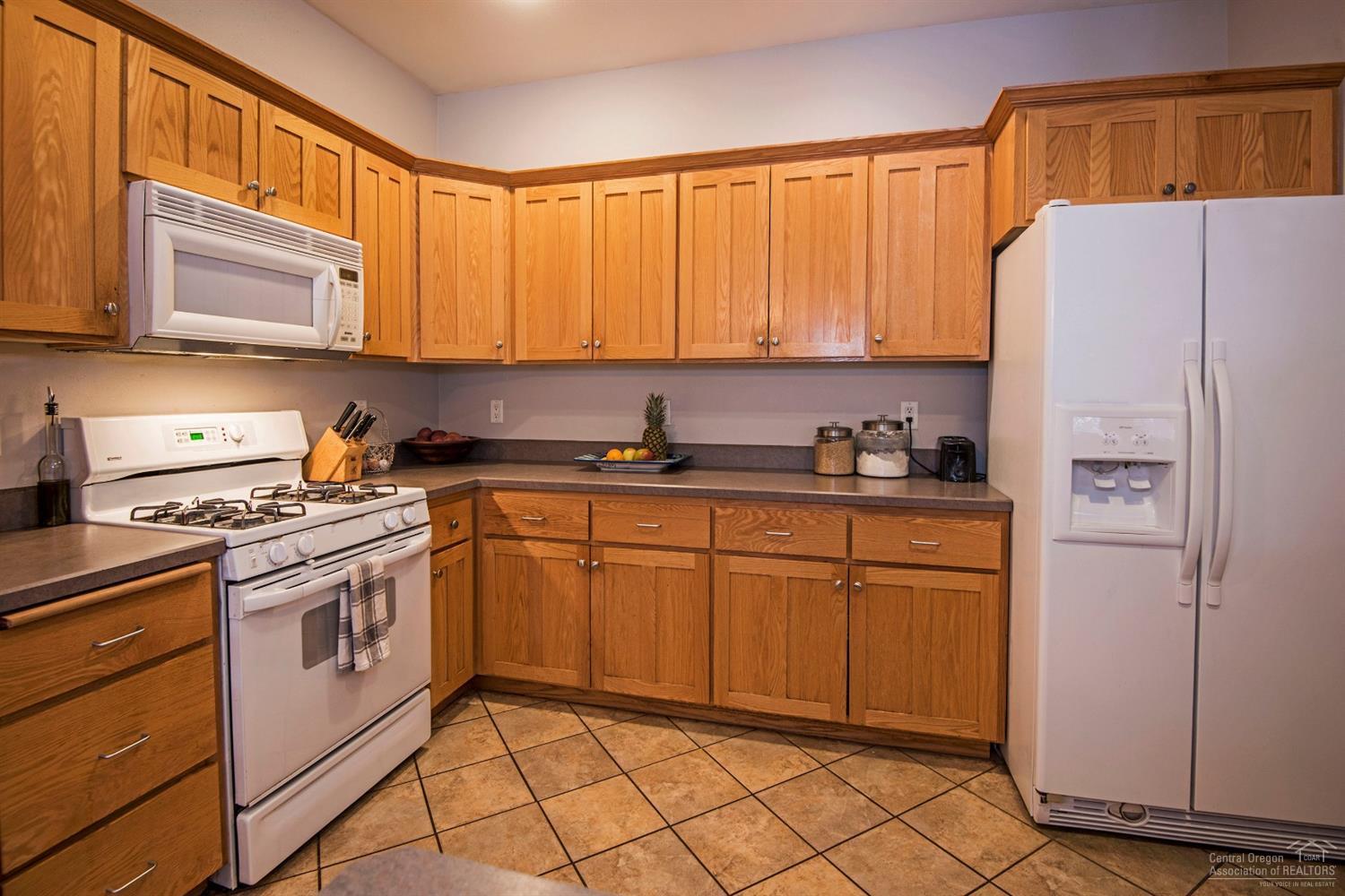 1103 Northwest Stannium Road Bend, OR 97703 - Photo 10 of 25 Additional Photo