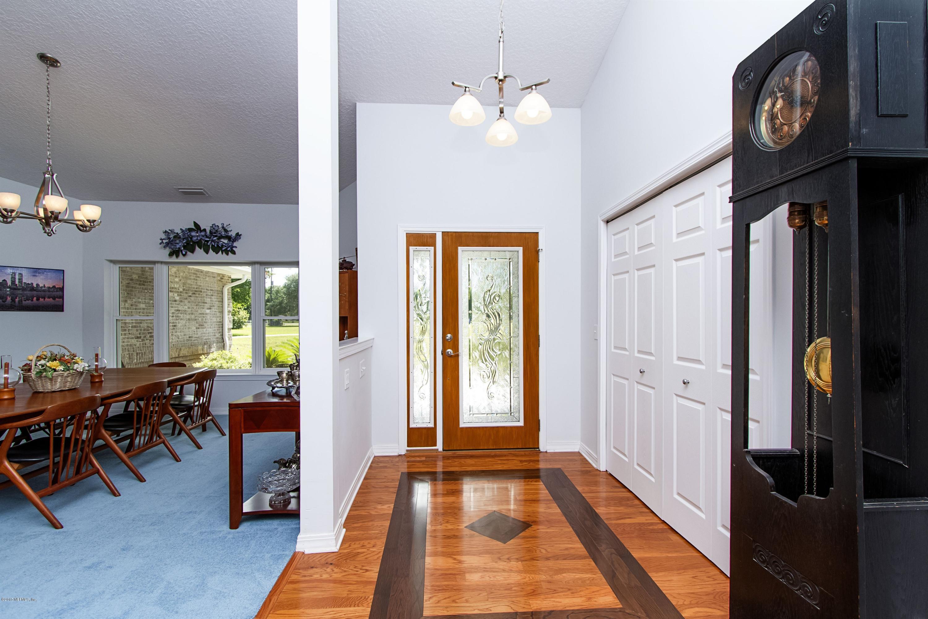 004_Foyer