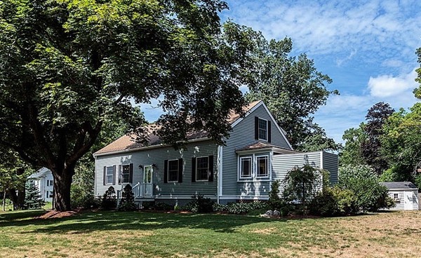 5 Manning Road Chelmsford, MA 01824 - Photo 1 of 27 Gallery Image 1