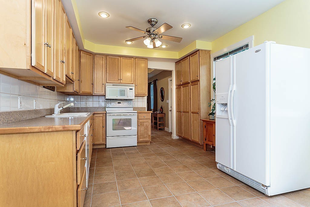 5 Manning Road Chelmsford, MA 01824 - Photo 12 of 27 Gallery Image 12