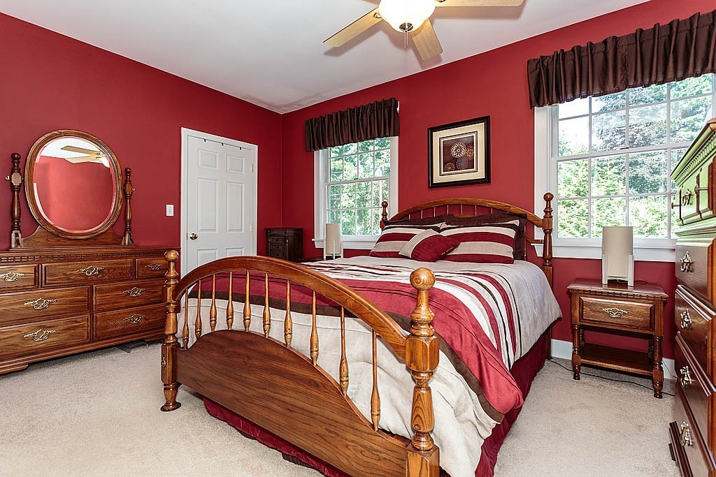 5 Manning Road Chelmsford, MA 01824 - Photo 5 of 27 Gallery Image 5