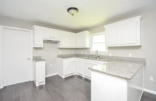 $1,495 | 206 Winkin Avenue, Crosby, TX 77532