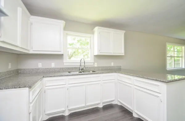 $1,495 | 206 Winkin Avenue, Crosby, TX 77532