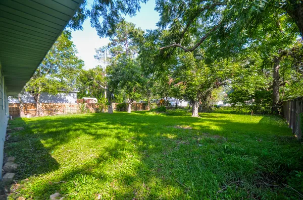 $1,495 | 206 Winkin Avenue, Crosby, TX 77532