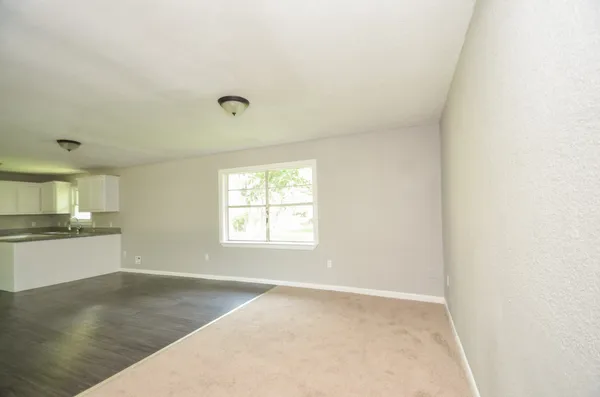 $1,495 | 206 Winkin Avenue, Crosby, TX 77532