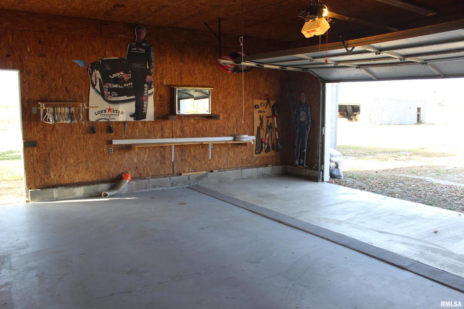 3287 Selmaville Road Salem, IL 62881 - Photo 6 of 23