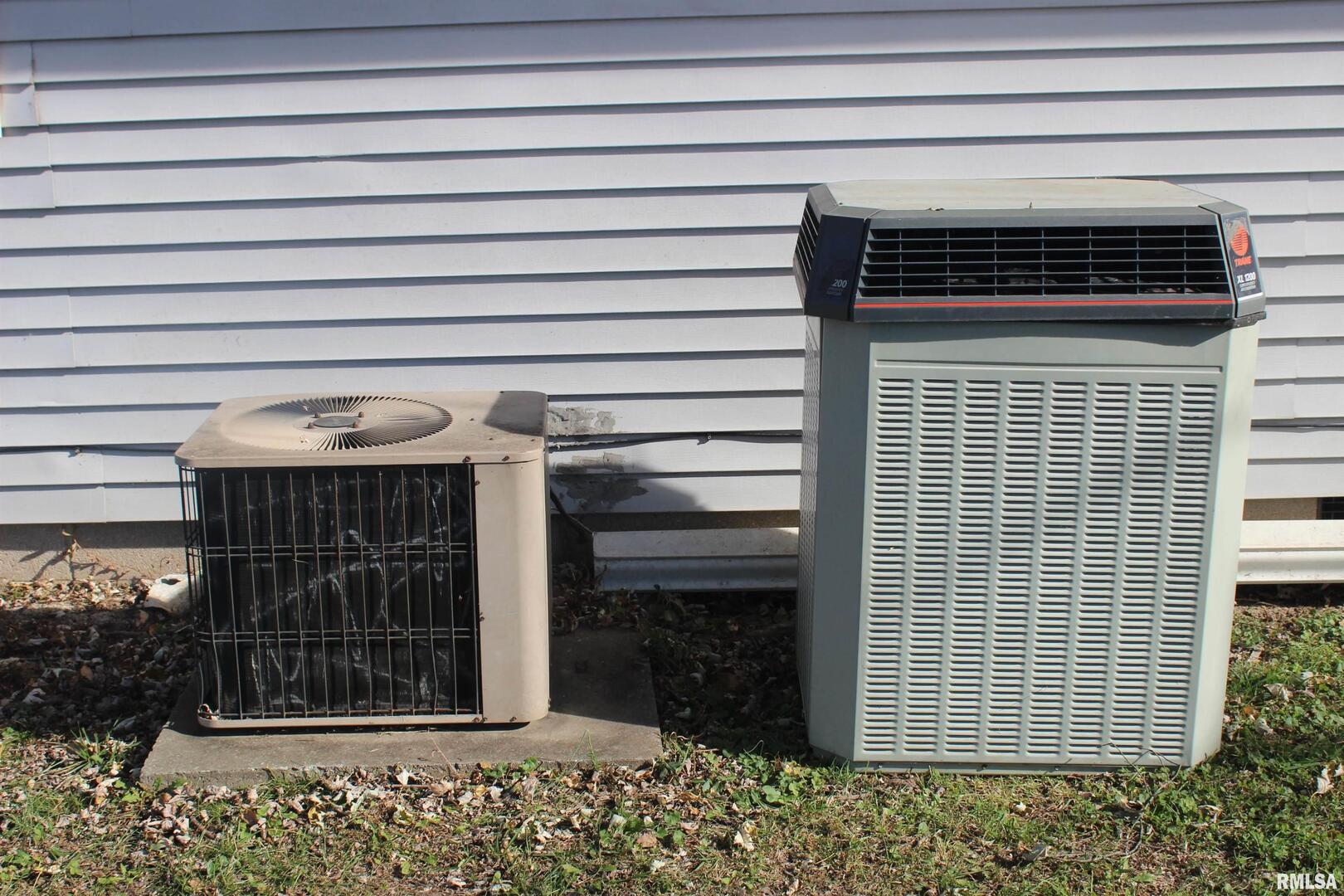 3287 Selmaville Road Salem, IL 62881 - Photo 10 of 23