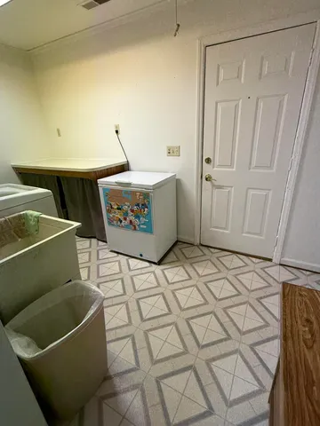 a room with a washing machine
