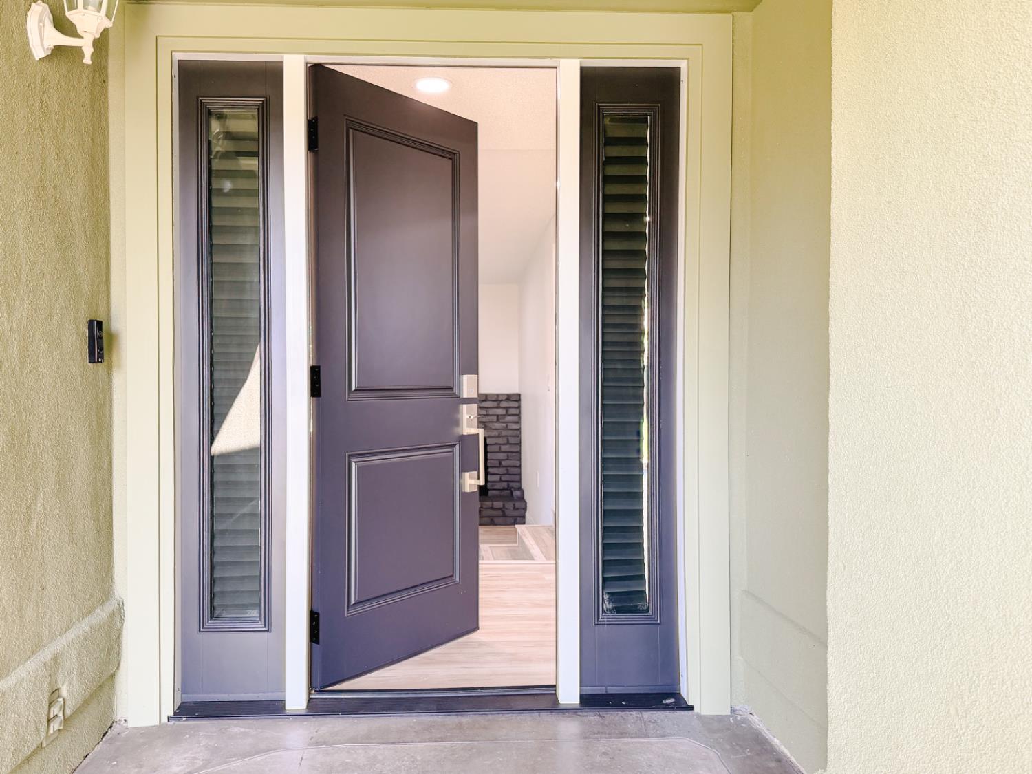 878 Carol Avenue Merced, CA 95341 - Photo 2 of 41 a view of hallway with wooden floor