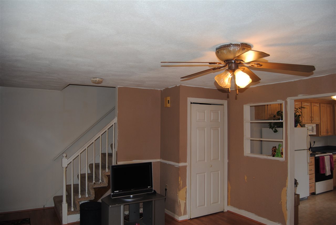 89 Scobie Pond Road, Unit A Derry, NH 03038 - Photo 13 of 29