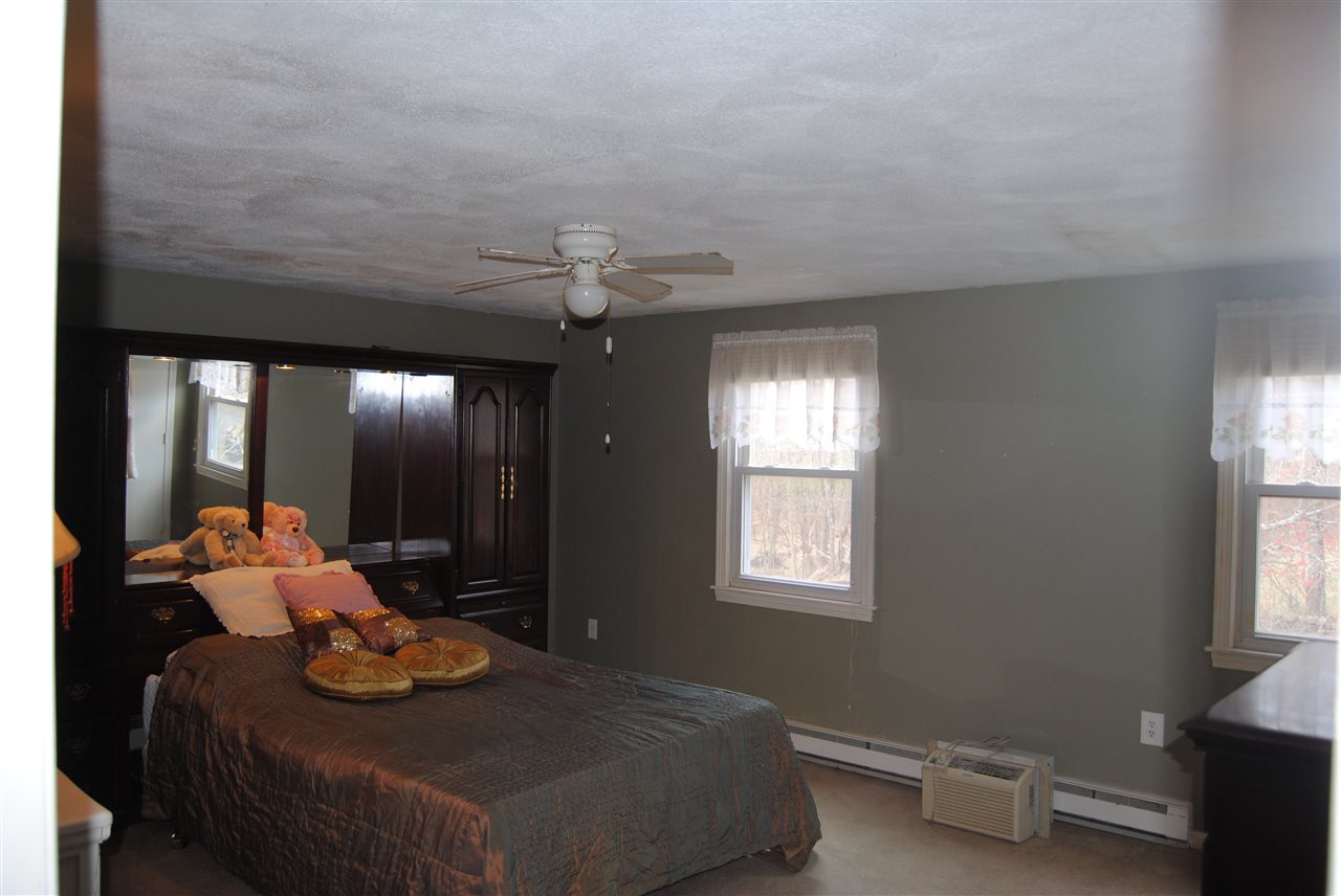 89 Scobie Pond Road, Unit A Derry, NH 03038 - Photo 15 of 29