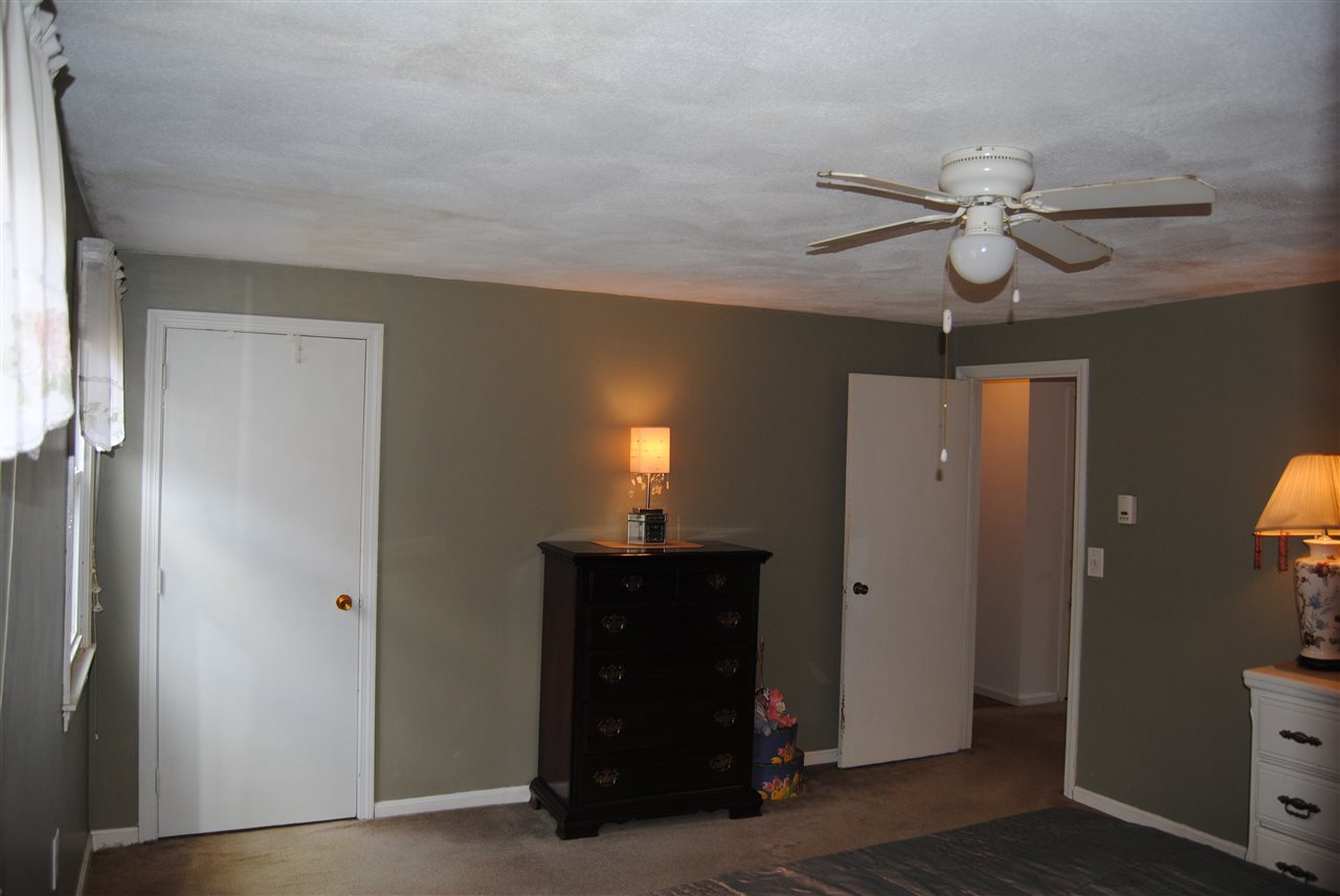89 Scobie Pond Road, Unit A Derry, NH 03038 - Photo 17 of 29