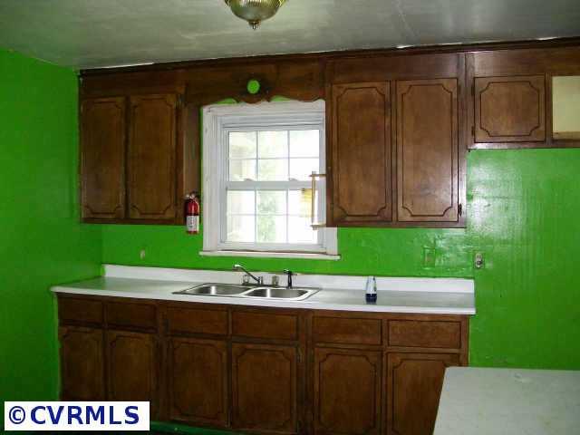 3805 Dill Road Richmond, VA 23222 - Photo 4 of 6 Gallery Image 4