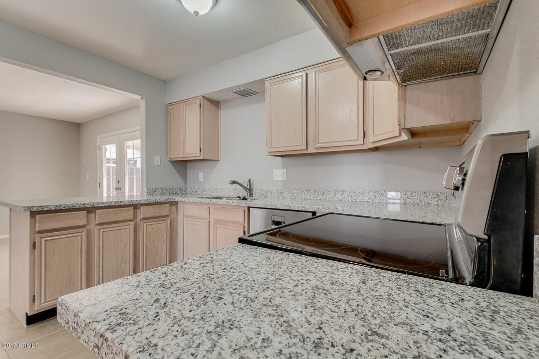 4349 East Darrel Road Phoenix, AZ 85042 - Photo 9 of 21 12-Darrel