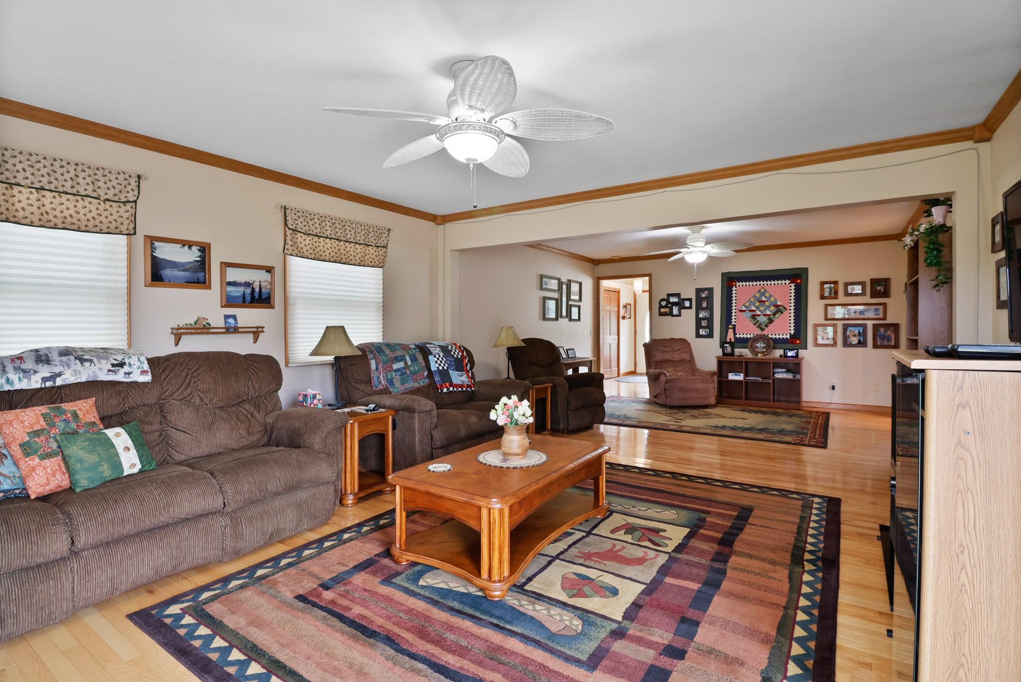 1 Jeflynn Court Kouts, IN 46347 - Photo 17 of 30 2048x1367