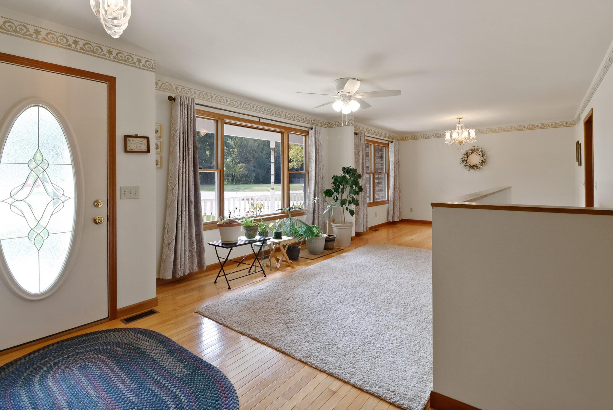 1 Jeflynn Court Kouts, IN 46347 - Photo 18 of 30 2048x1369